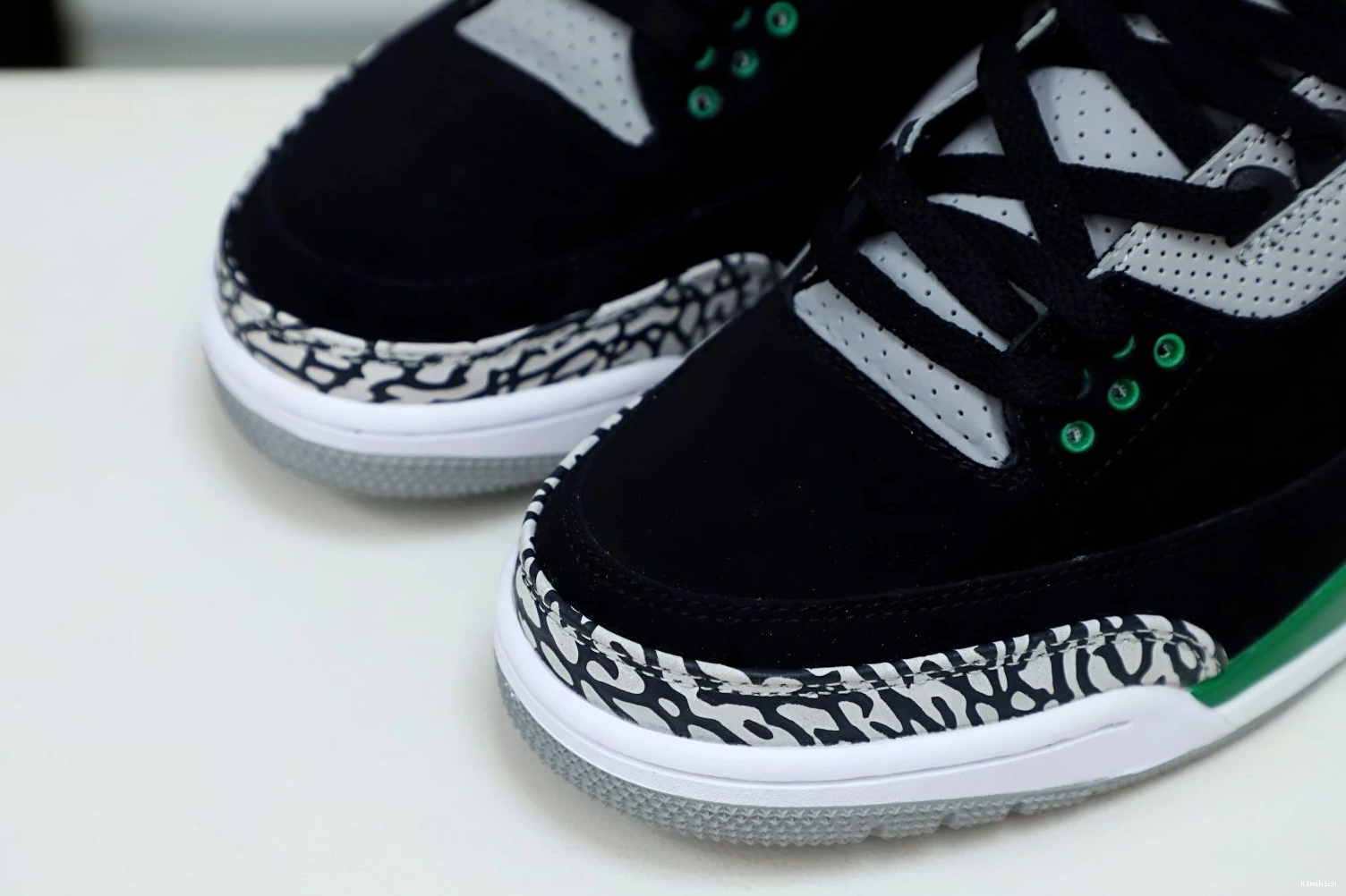 PINE HighQuality AIR 3 GREEN JORDAN Kimikick 2024 0523